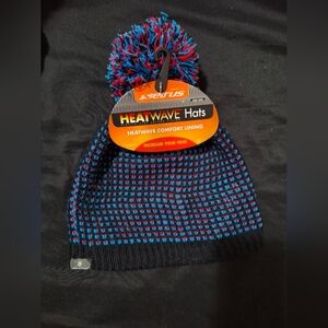Heatwave beanie red and blue